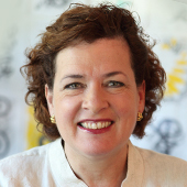 Bartha Maria Knoppers